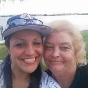 Meet your Posher, Carolina